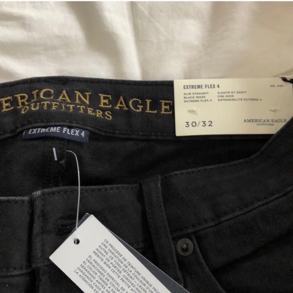 Men’s Slim Straight American Eagle Jeans - Picture 2 of 3